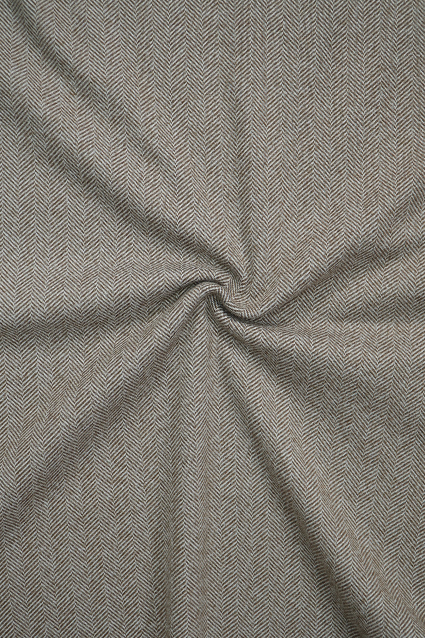 B2B Jacquard Jersey braun - Fischgräten Design