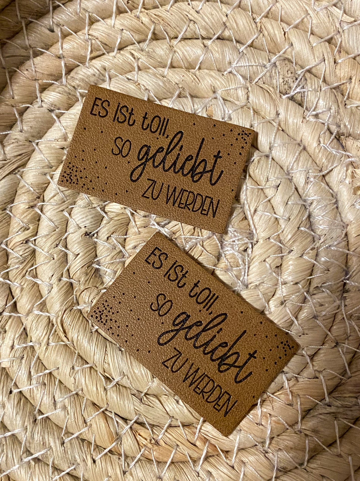 Es ist toll, so geliebt zu werden - Kunstleder Label