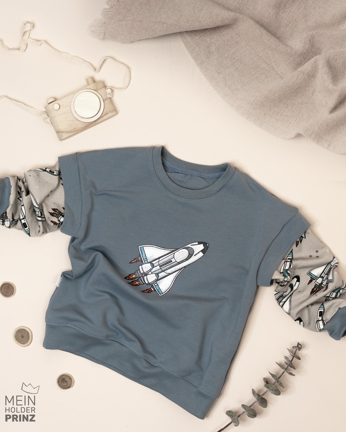 Sweater mit Big Rocket Bügelbild
