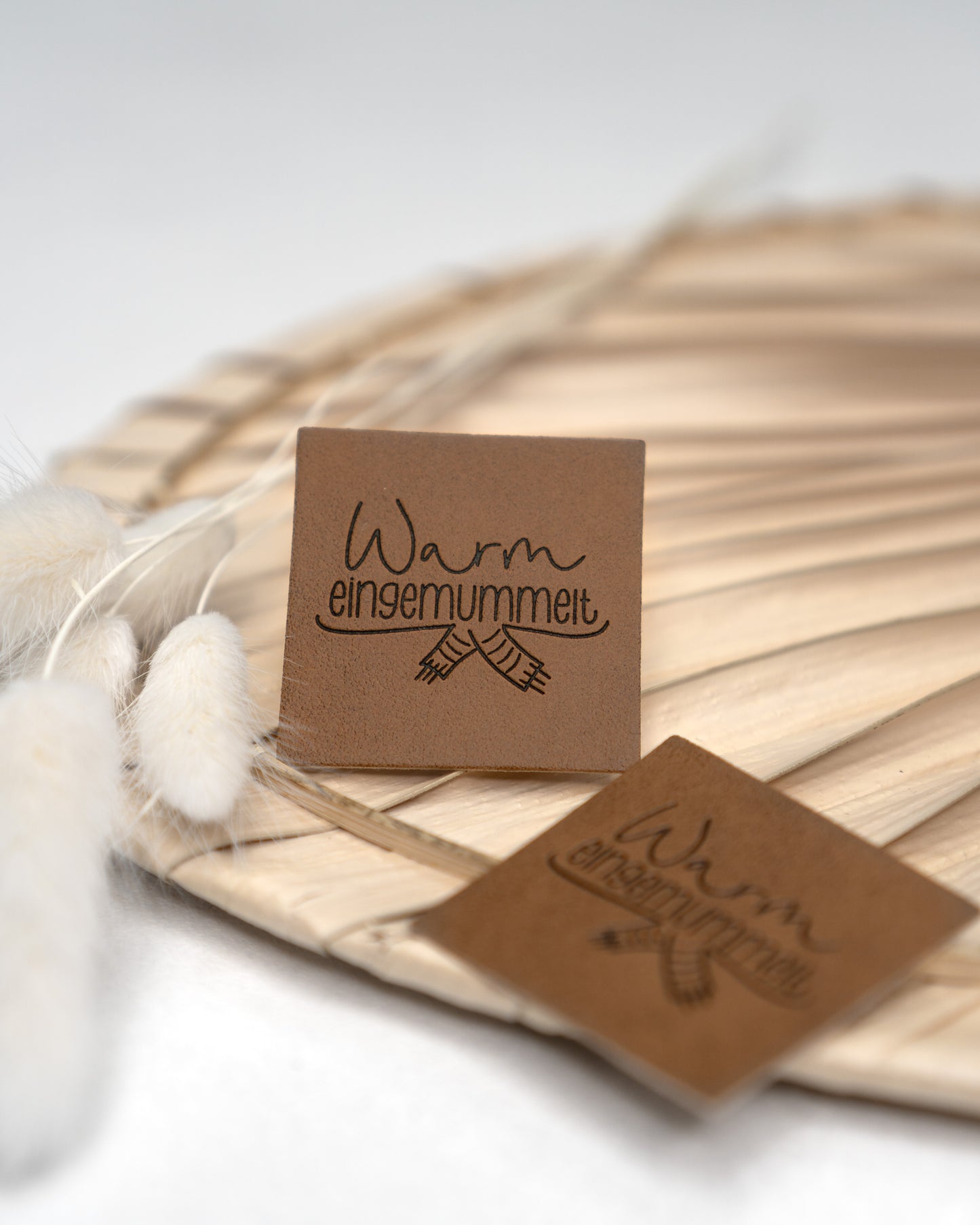 Warm eingemummelt - Kunstleder Label