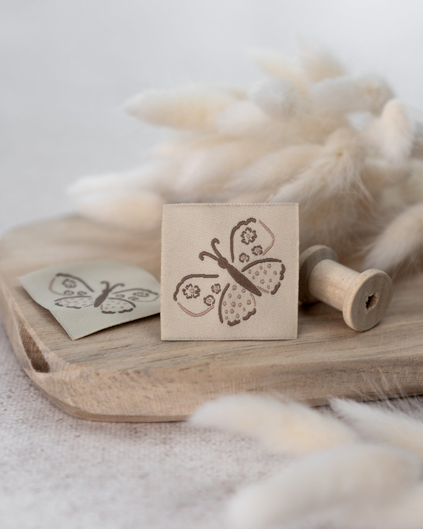 Schmetterling beige - Web Label - 4x4cm