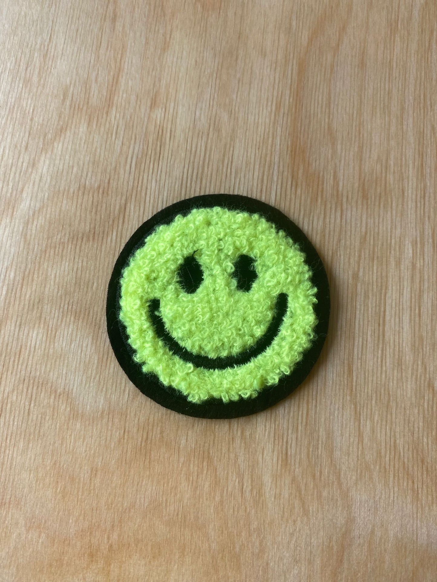 Smiley hellgrün - Chenille Patch