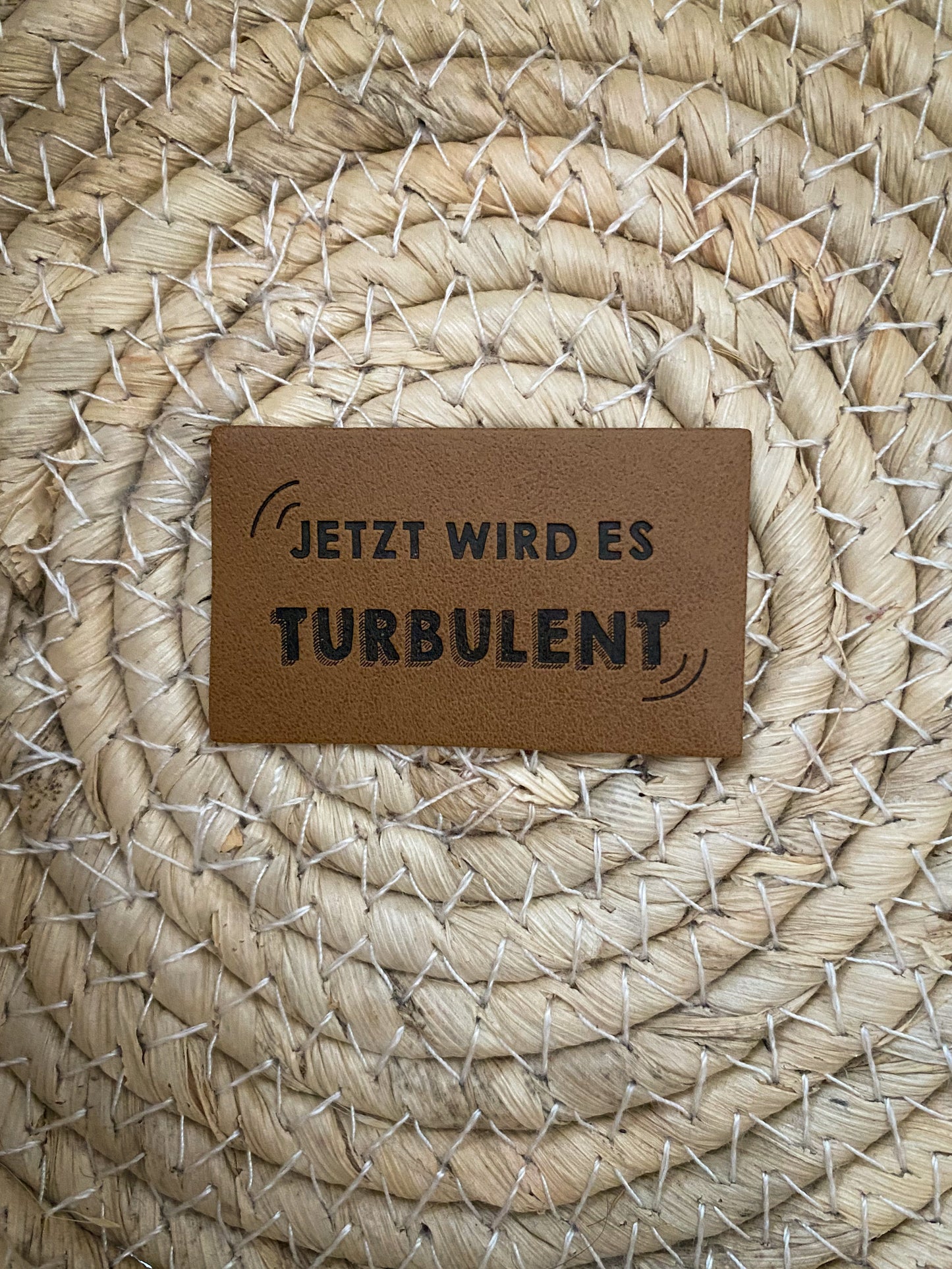 Jetzt wird es turbulent - Kunstleder Label