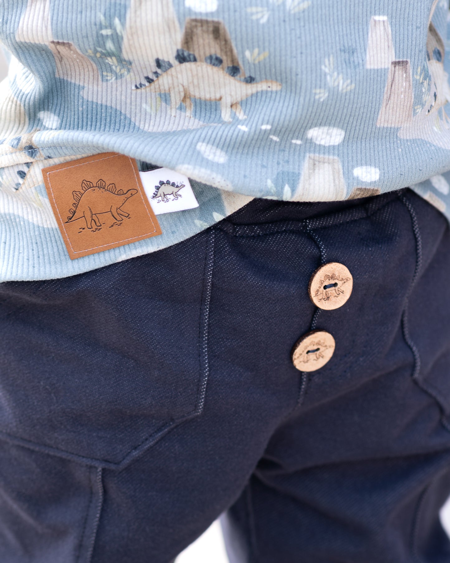 Dino Mountain (Stegosaurus) - Kunstleder Label