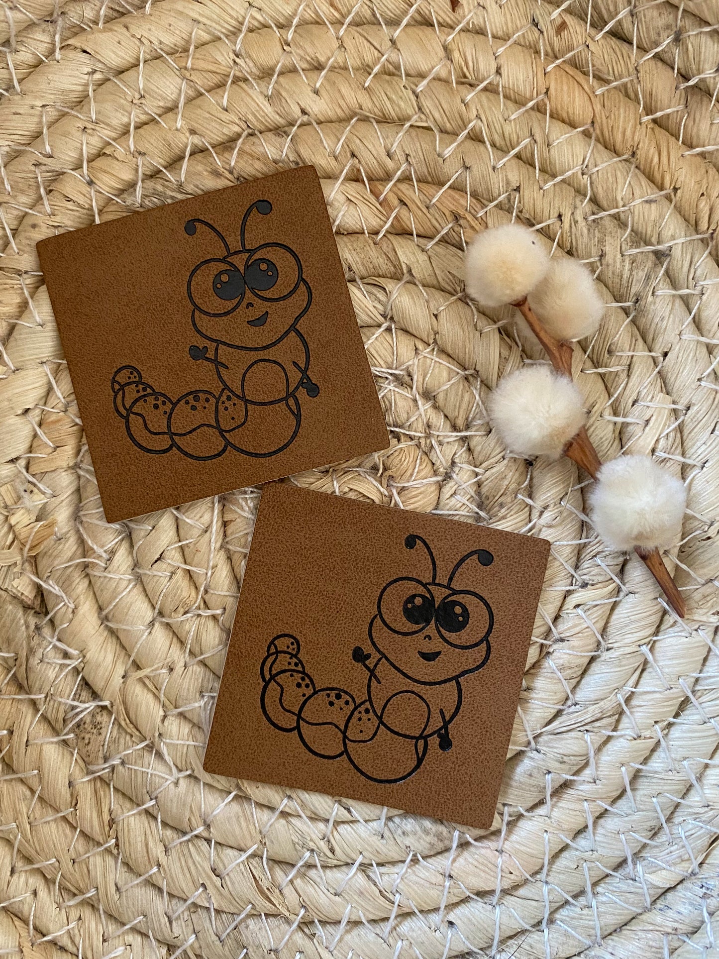 kleine Raupe - Kunstleder Label