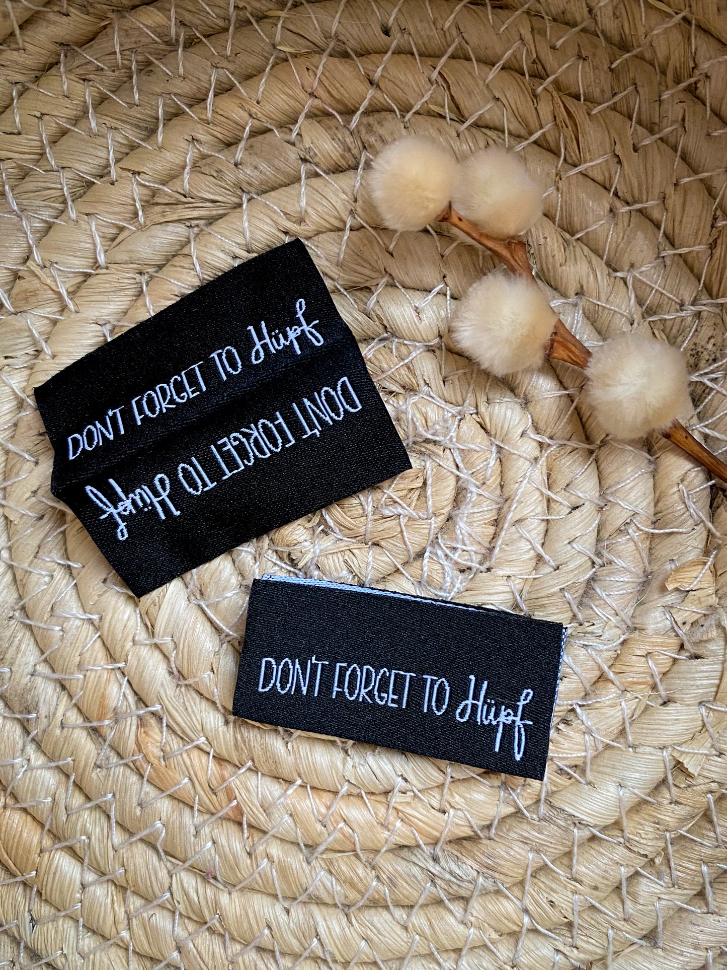 Dont forget to Hüpf - Web Label schwarz