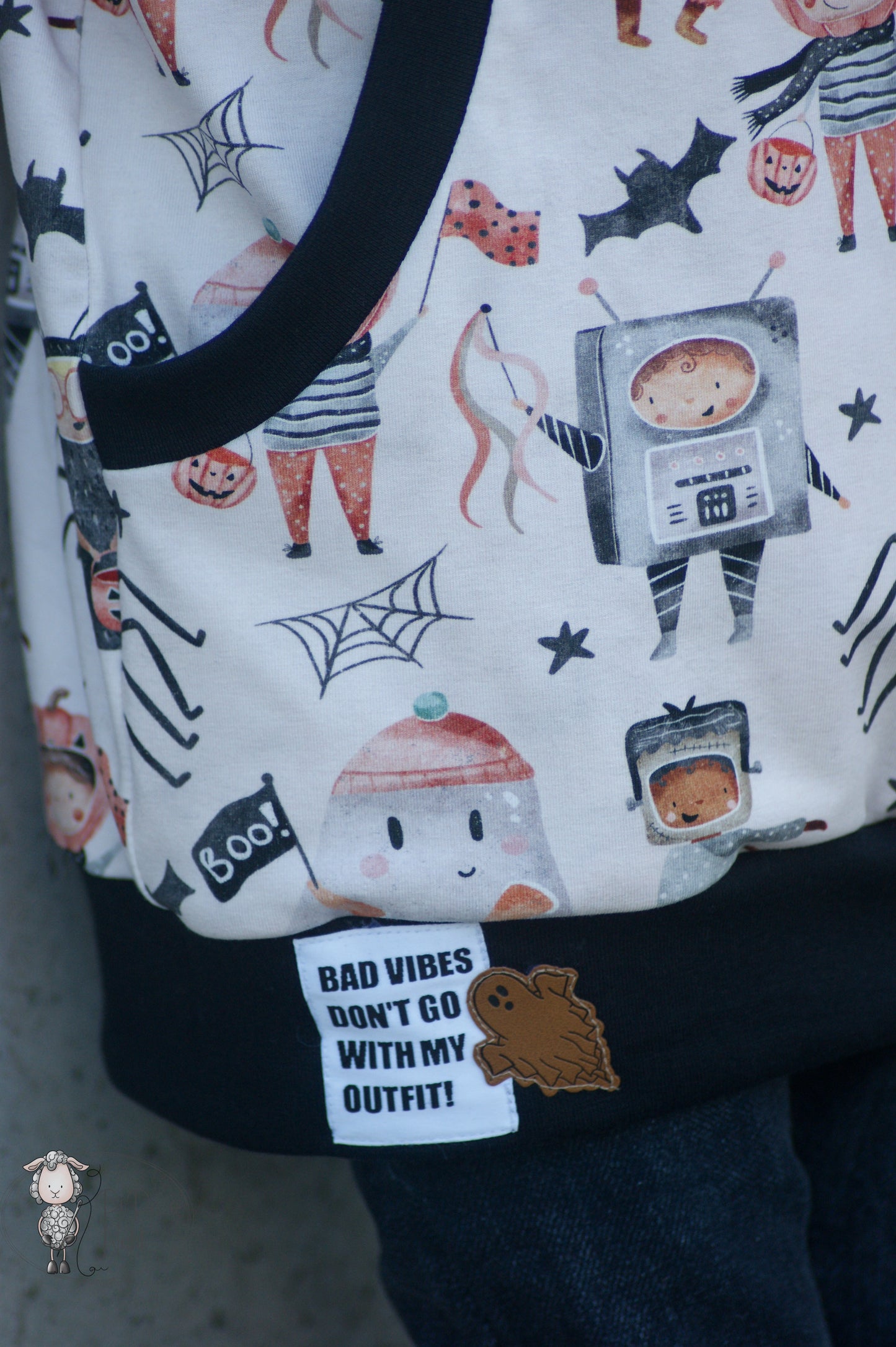 Bad Vibes dont go ... - Web Label