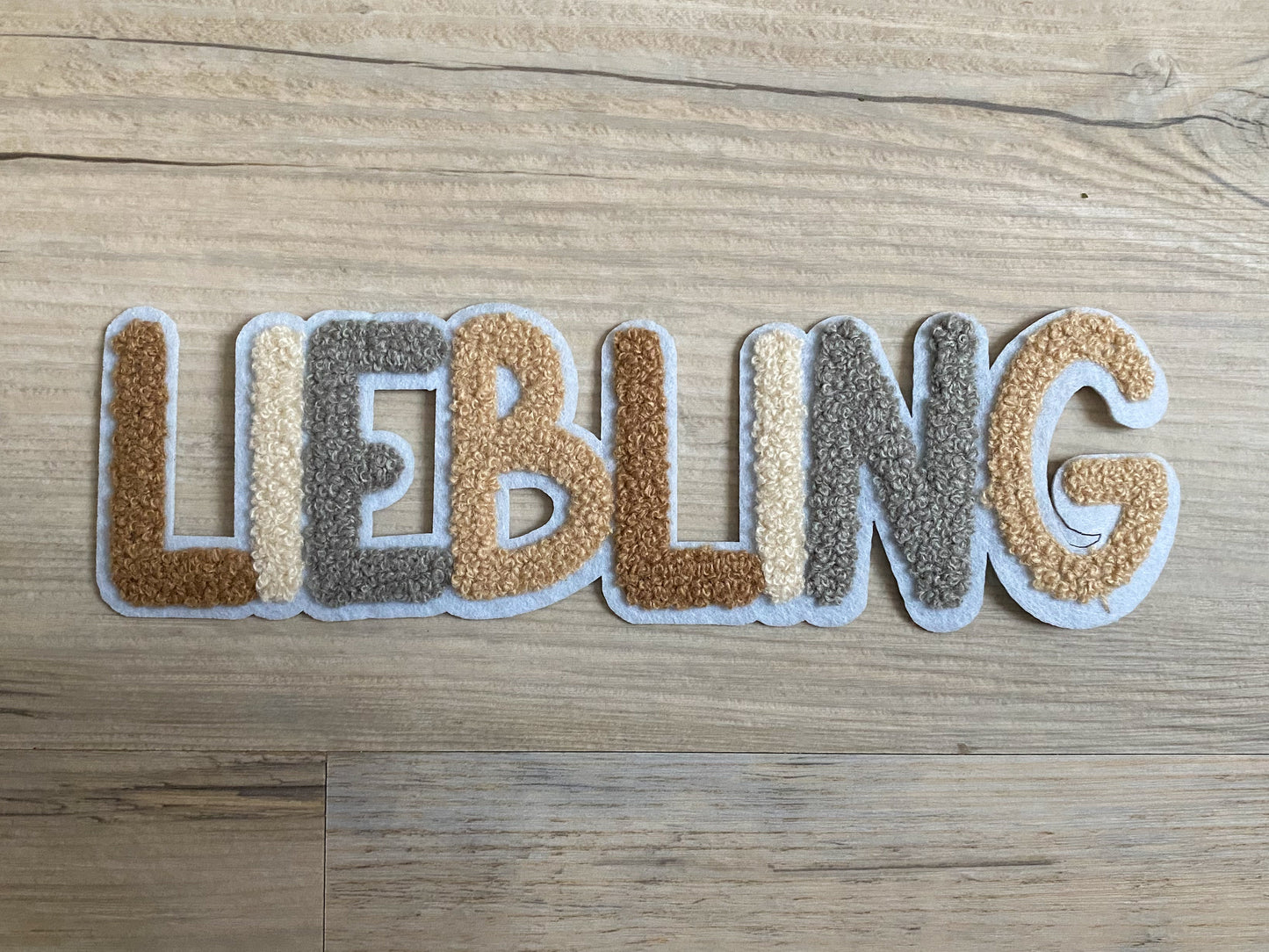 LIEBLING bunt - Chenille Patch