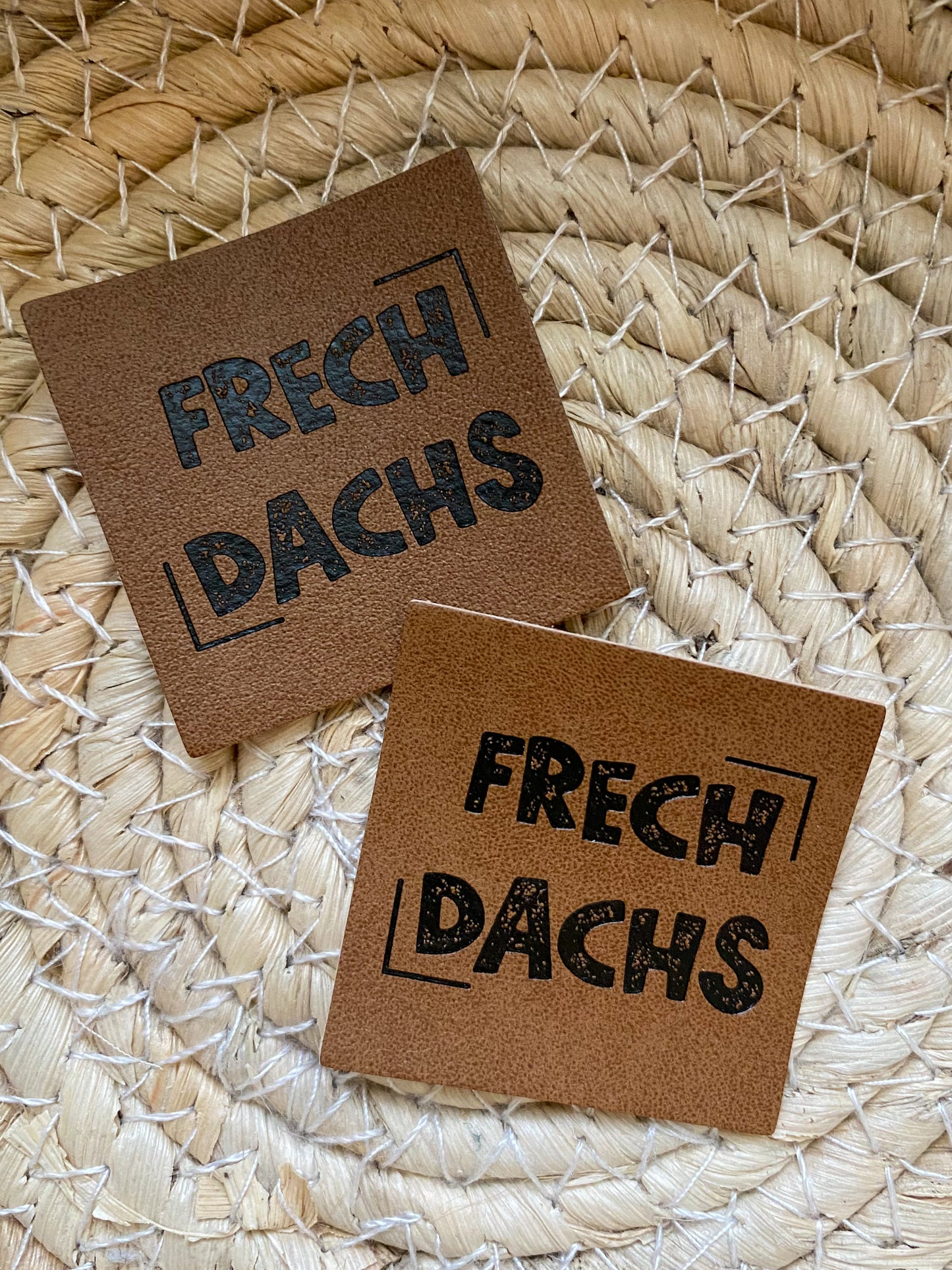 Frech Dachs - Kunstleder Label