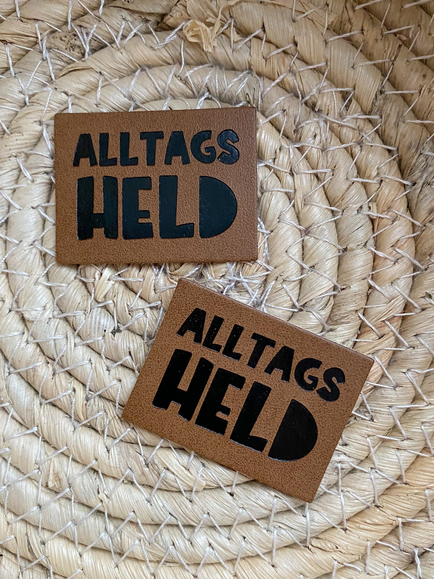 Alltags Held - Kunstleder Label