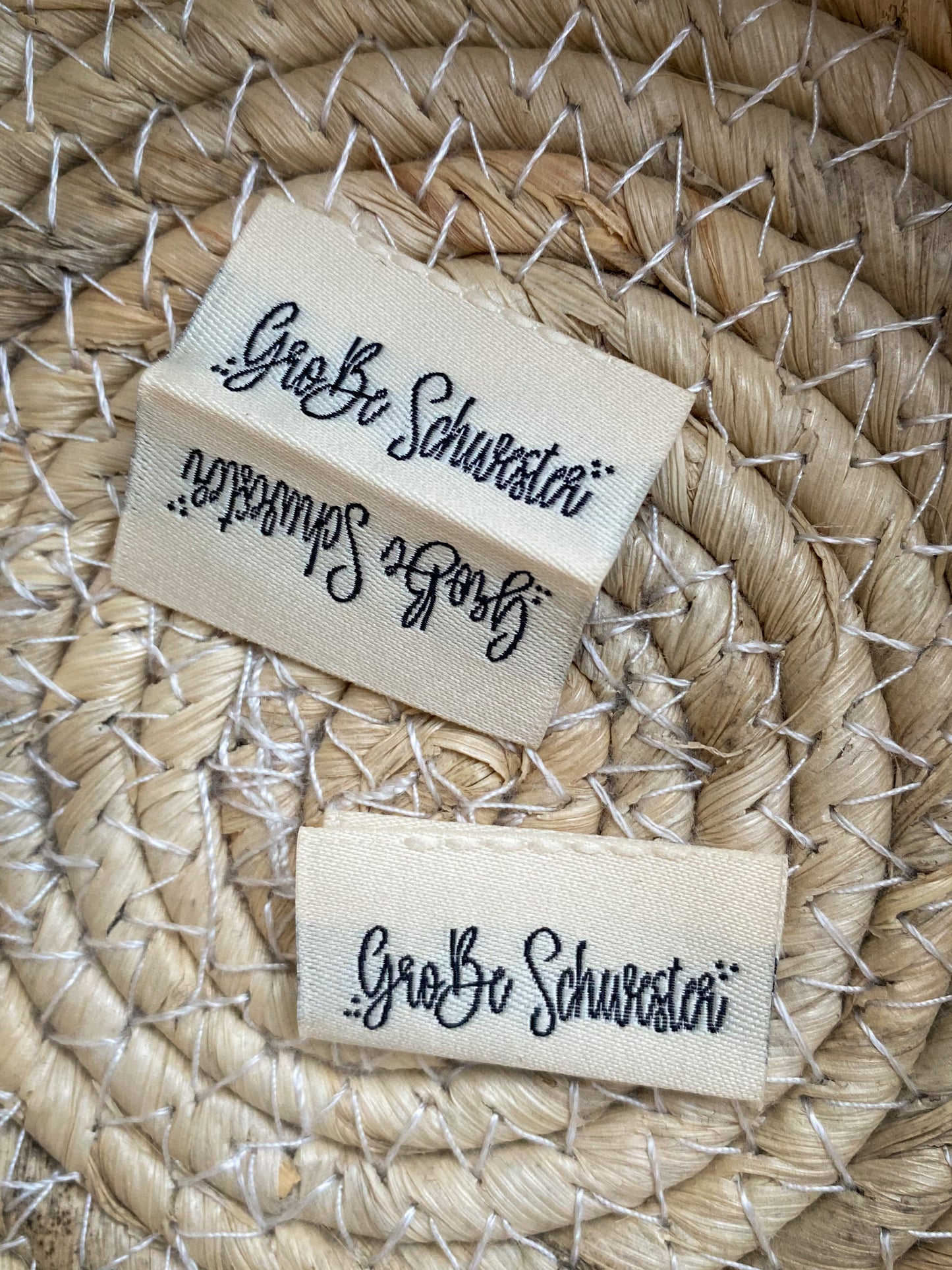 Große Schwester - Web Label