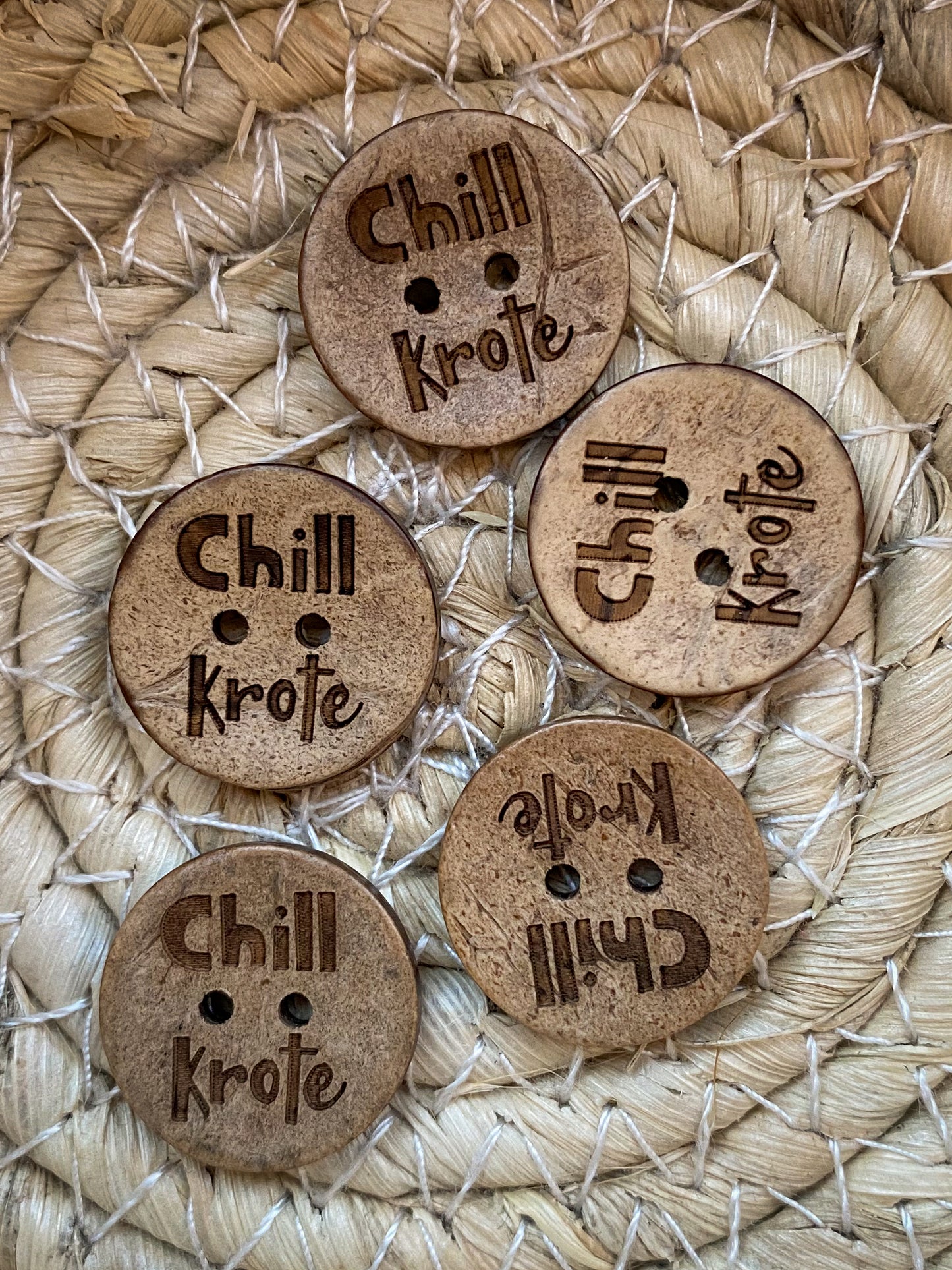 Knopf Chill Kröte