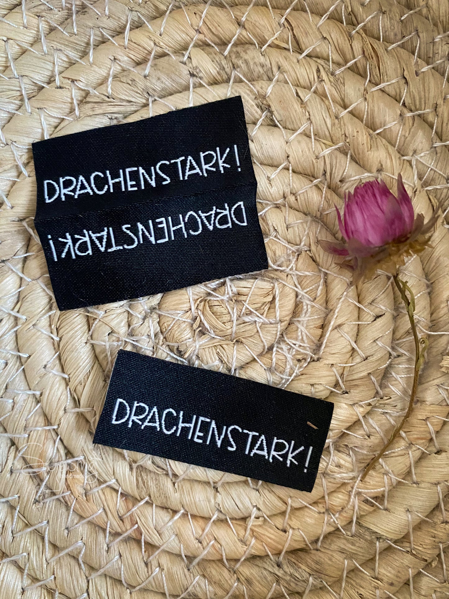 Drachenstark! - schwarzes Web Label