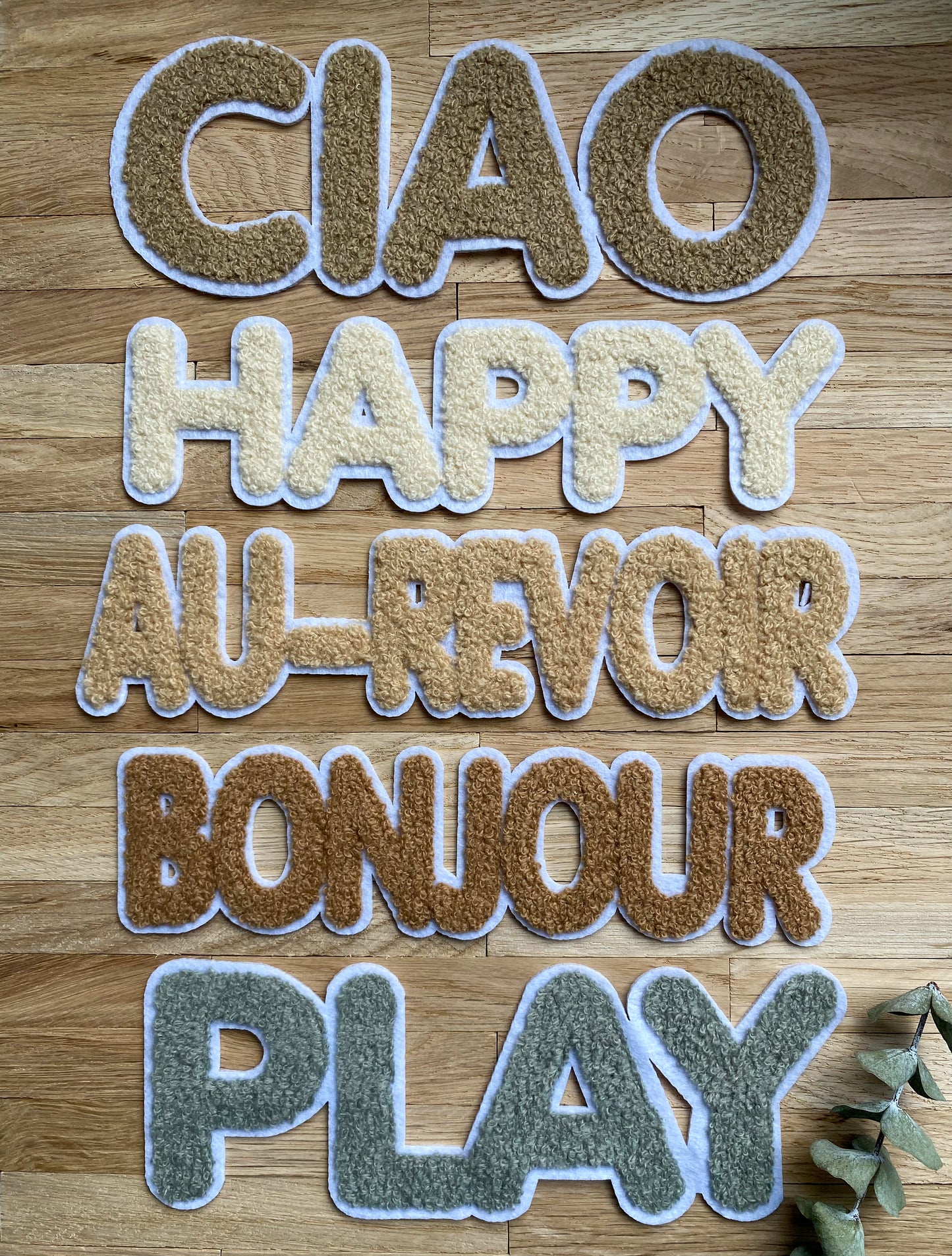 5er SET - Chenille Patch (Happy, Ciao, Play, Bonjour, Au-Revoir) LP