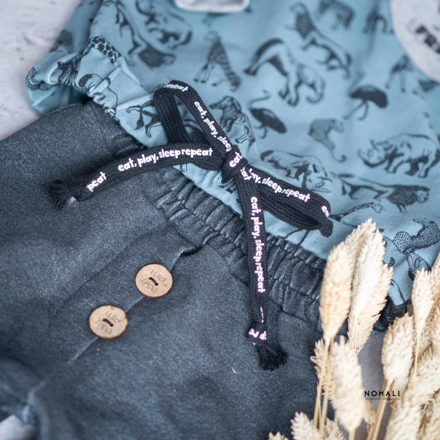 Kordel eat, play, sleep, repeat schwarz