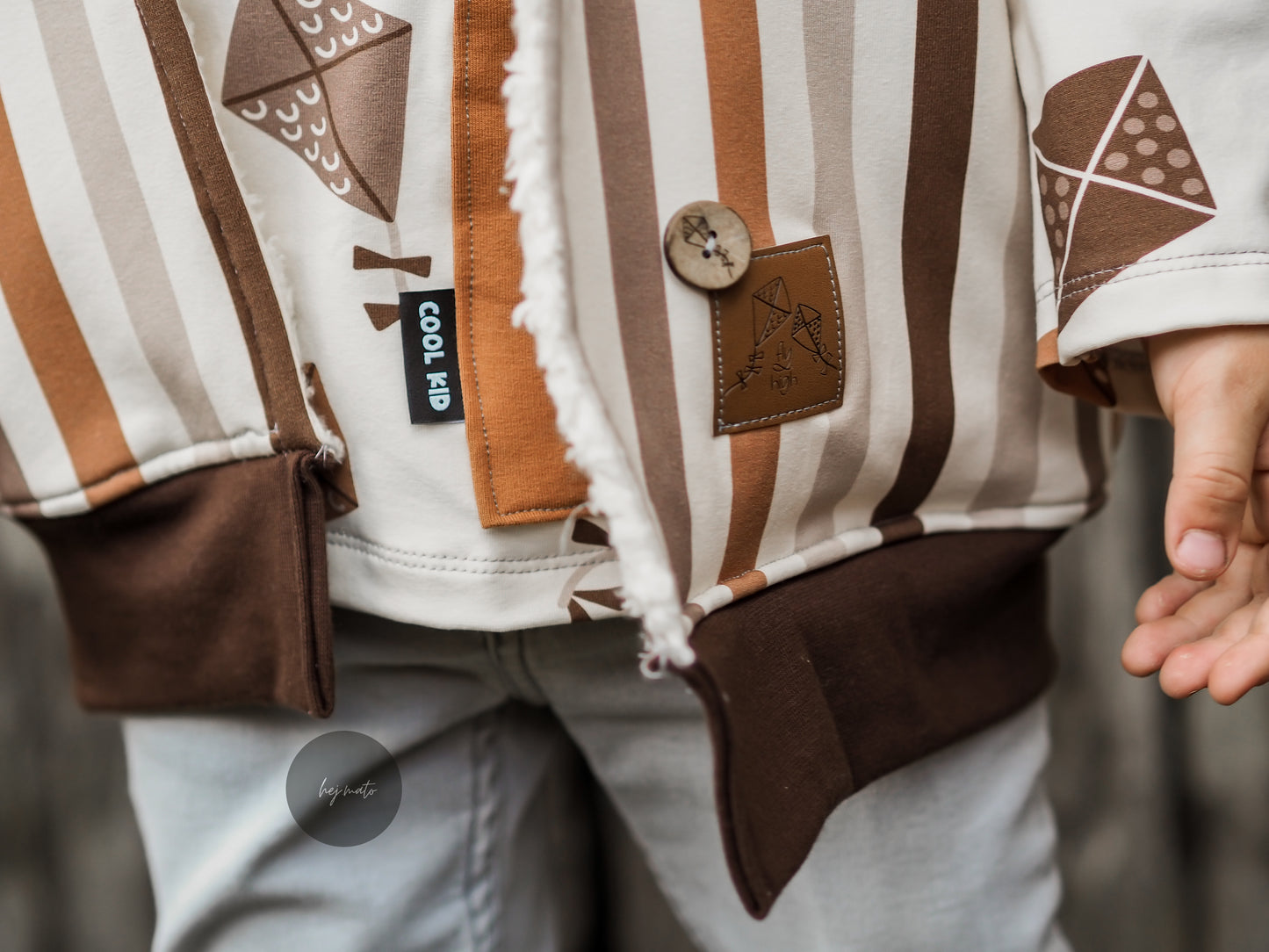 Drachen steigen Label