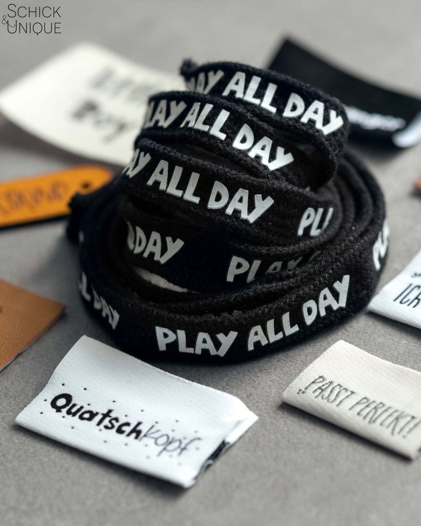 Kordel Play All Day schwarz