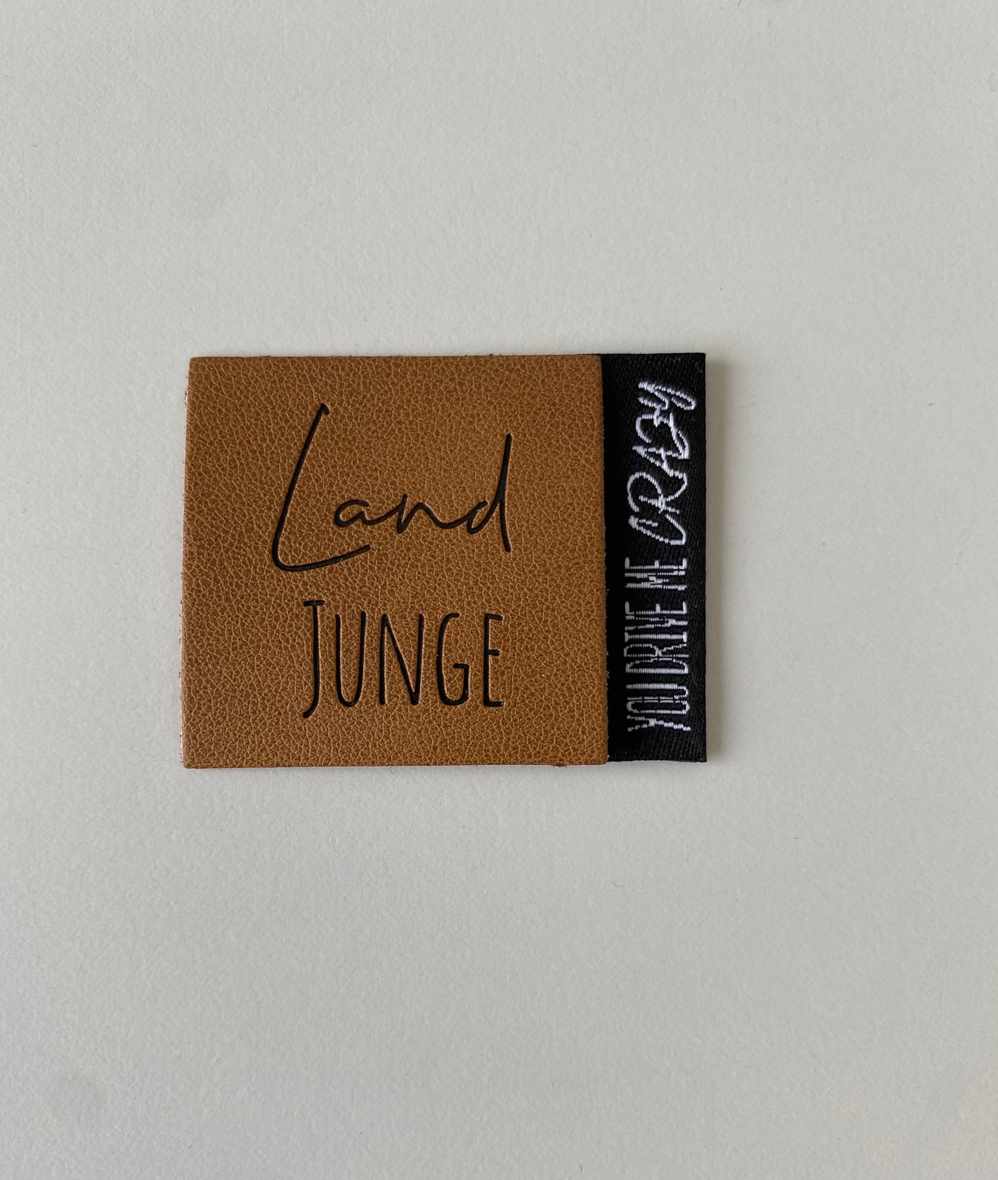 Land Junge Label
