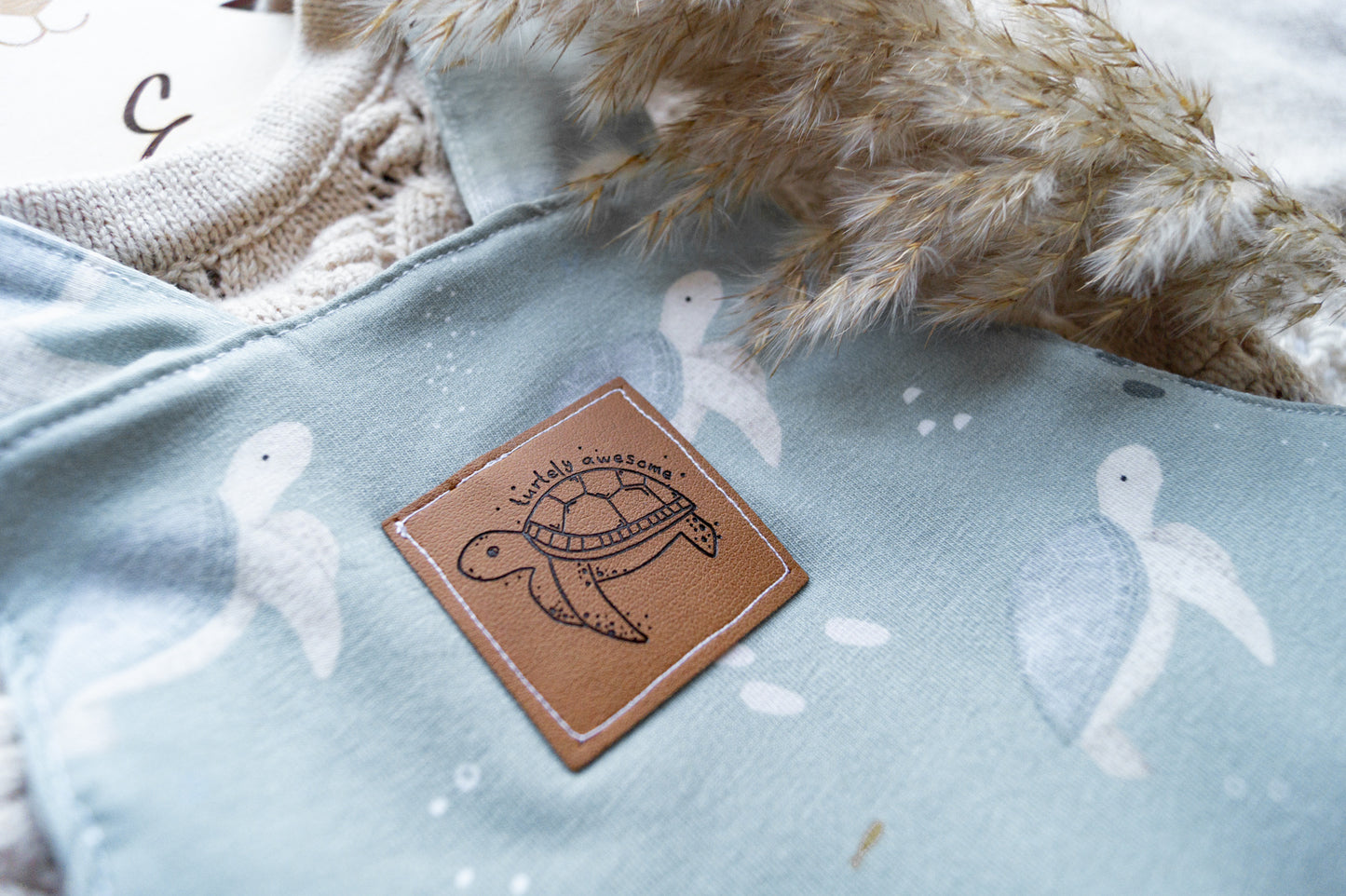 Turtlely awesome Label