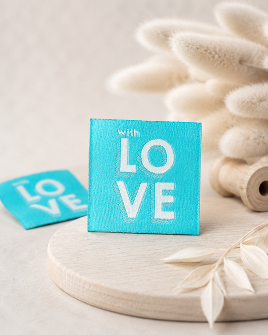 with LOVE blau - Web Label - 4x4cm