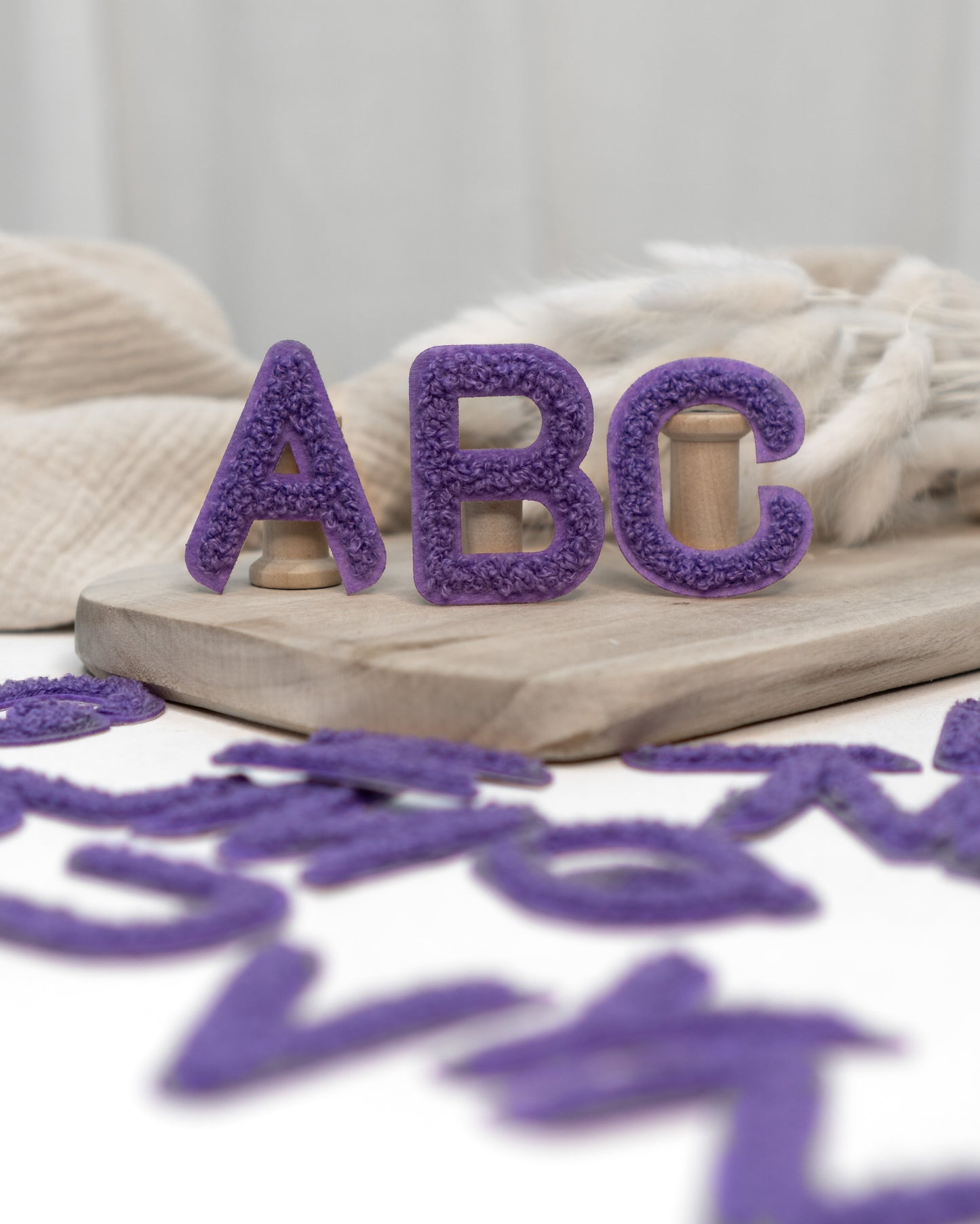 Buchstaben A bis Z lila - Chenille Patch