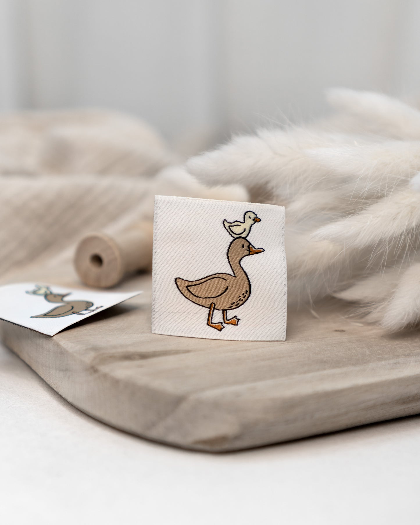 Enten auf der Wiese - Web Label - 4x4cm