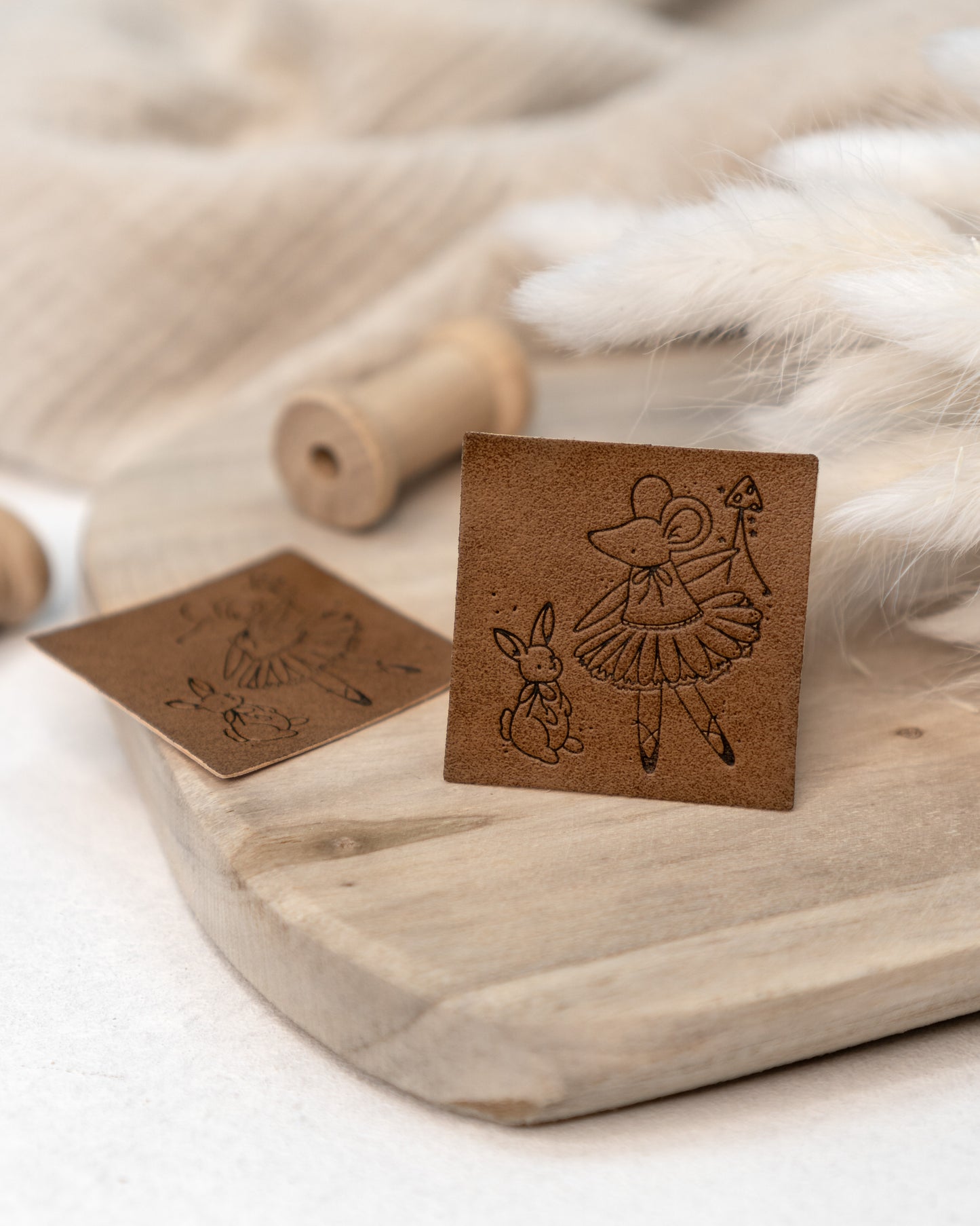 Maus Fee mit Häschen - Kunstleder Label