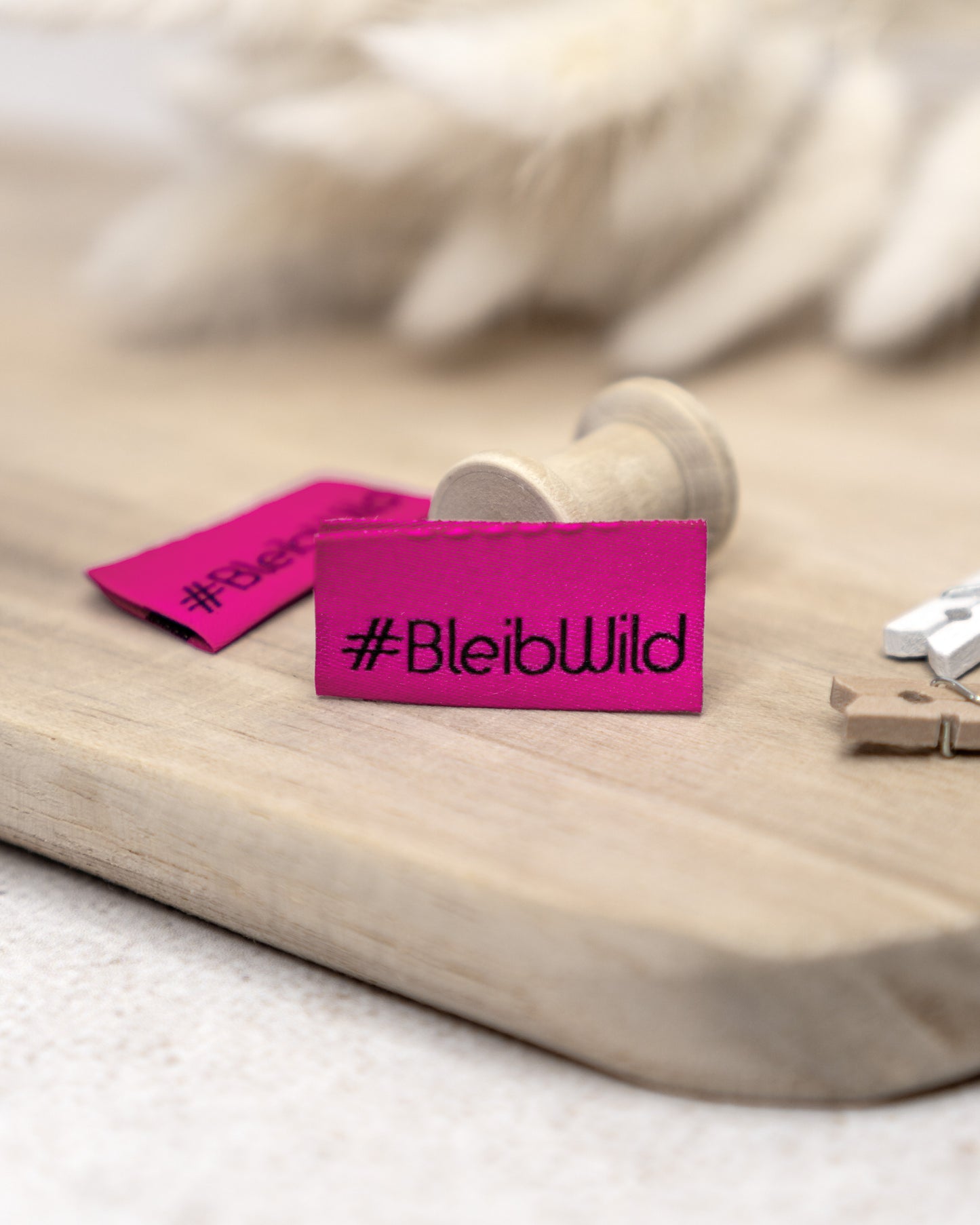 Bleib Wild pink - Web Label