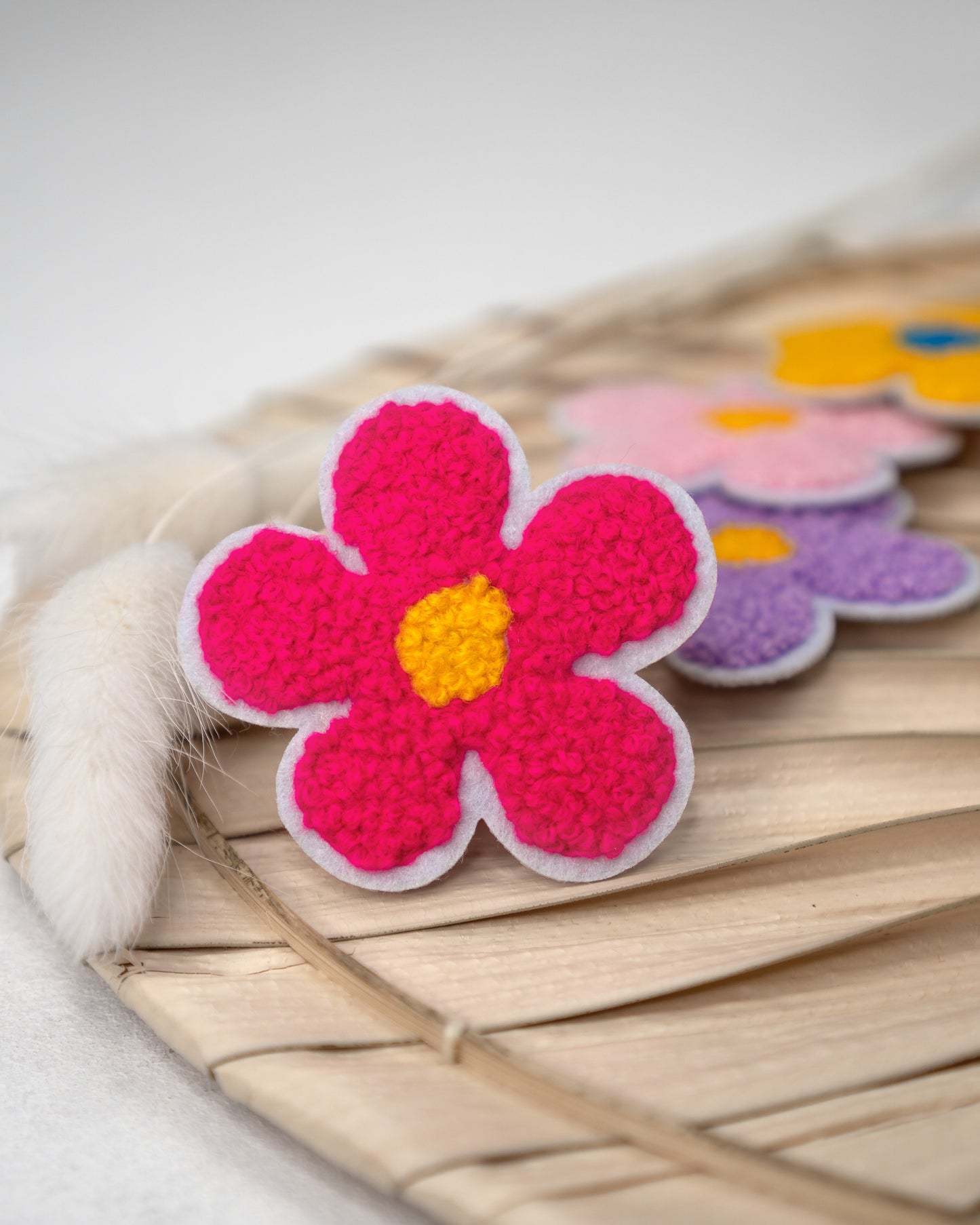 kleines Blümchen pink - Chenille Patch