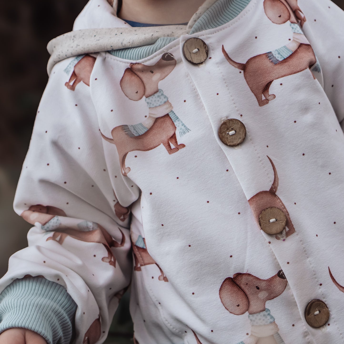 Dackel mit Schal & Dots - French Terry