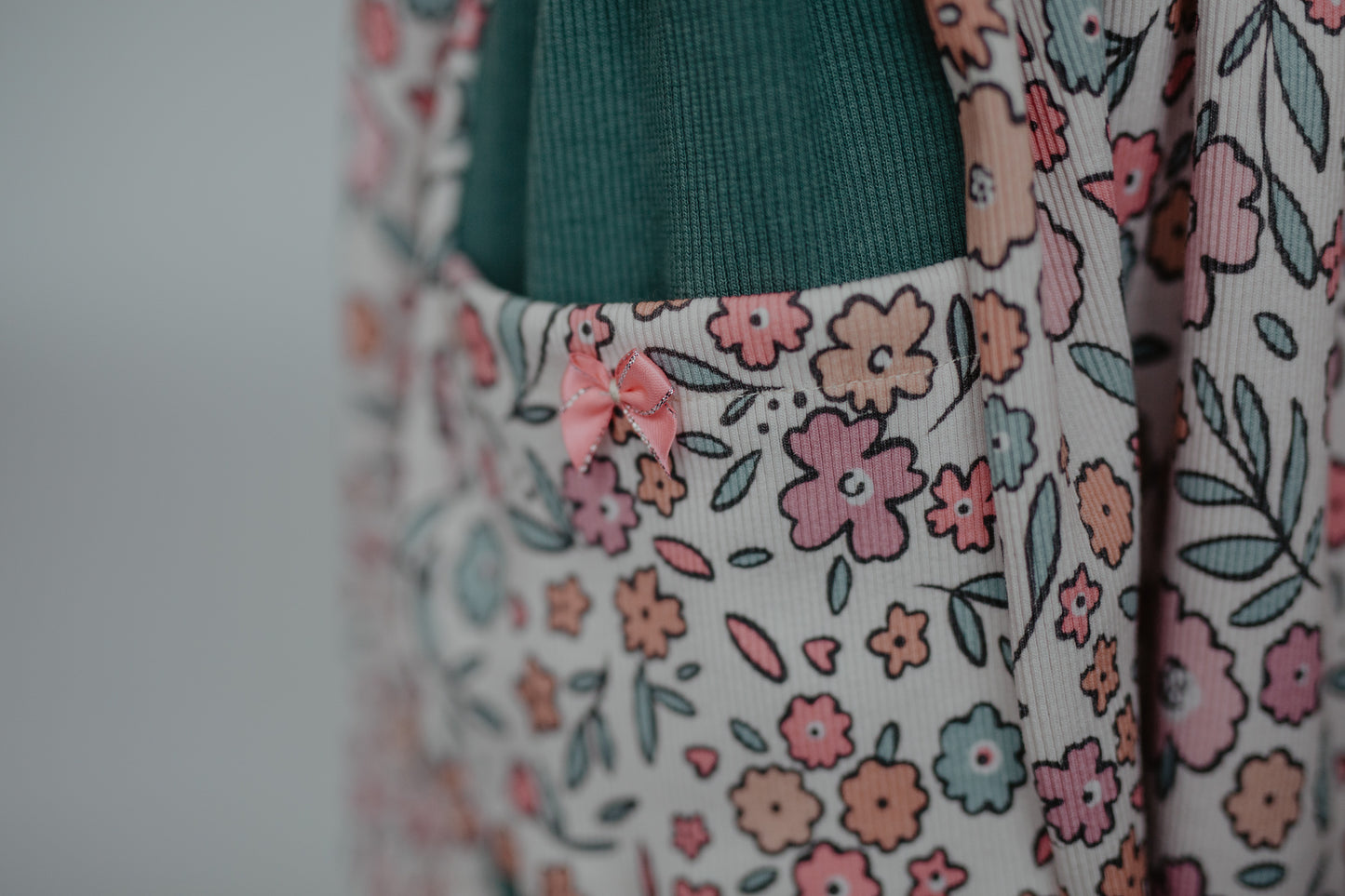 kleine Schleife - rose mit Glitzerrand