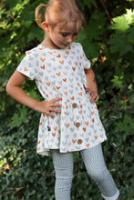 Lade das Bild in den Galerie-Viewer, Hearts &amp; Dots cream - Rib Jersey
