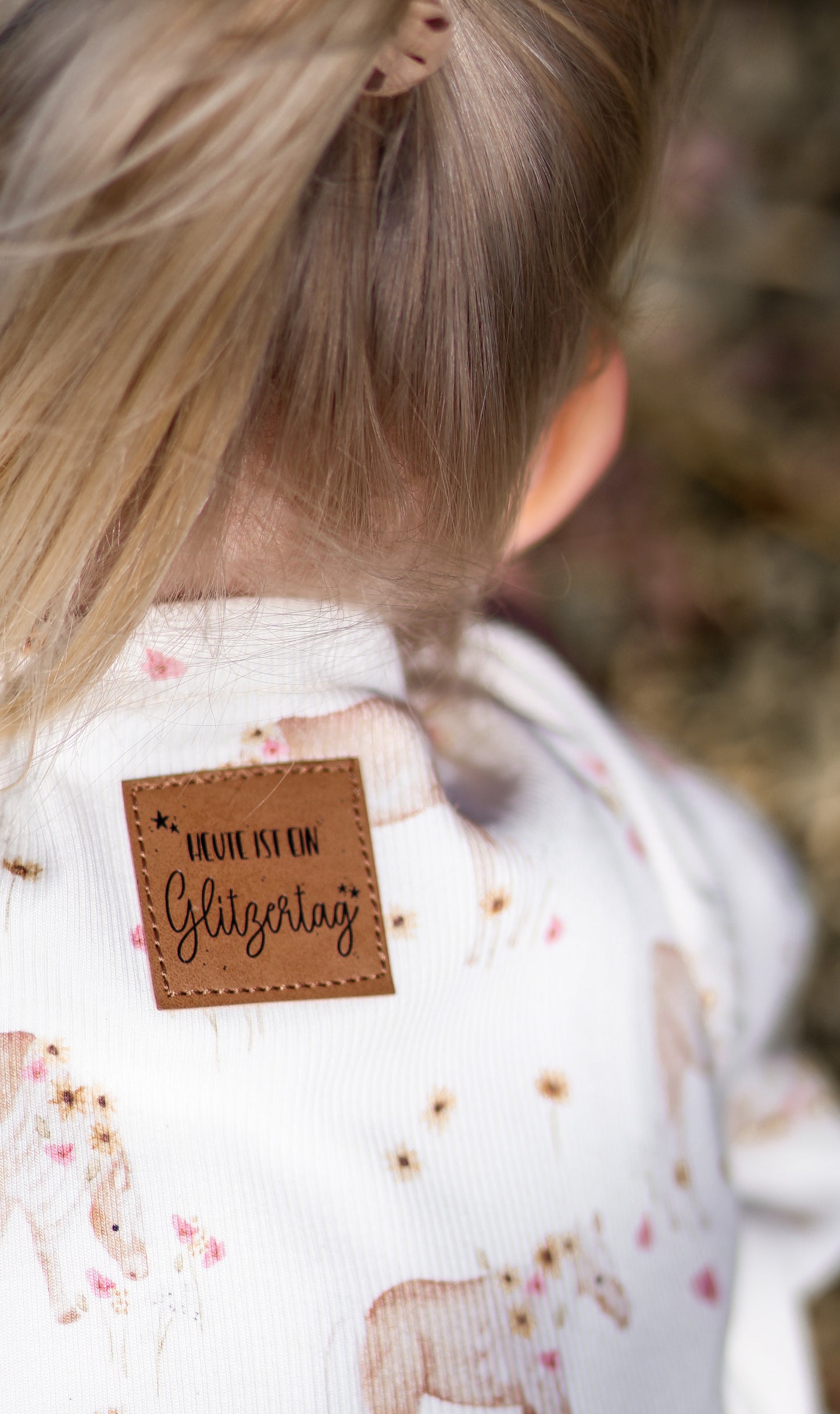 Haflinger Pferd auf der Blumenwiese offwhite - Rib Jersey