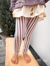 Lade das Bild in den Galerie-Viewer, Stripes mauve/ cream  - FT
