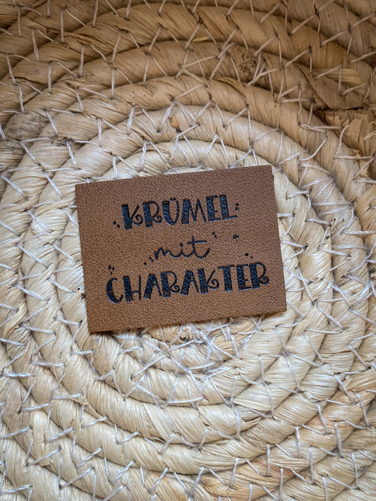 Krümel mit Charakter - Kunstleder Label