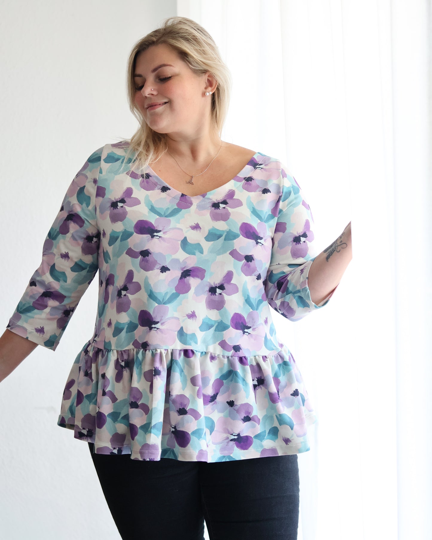 Big Flowers lavendel/teal - French Terry