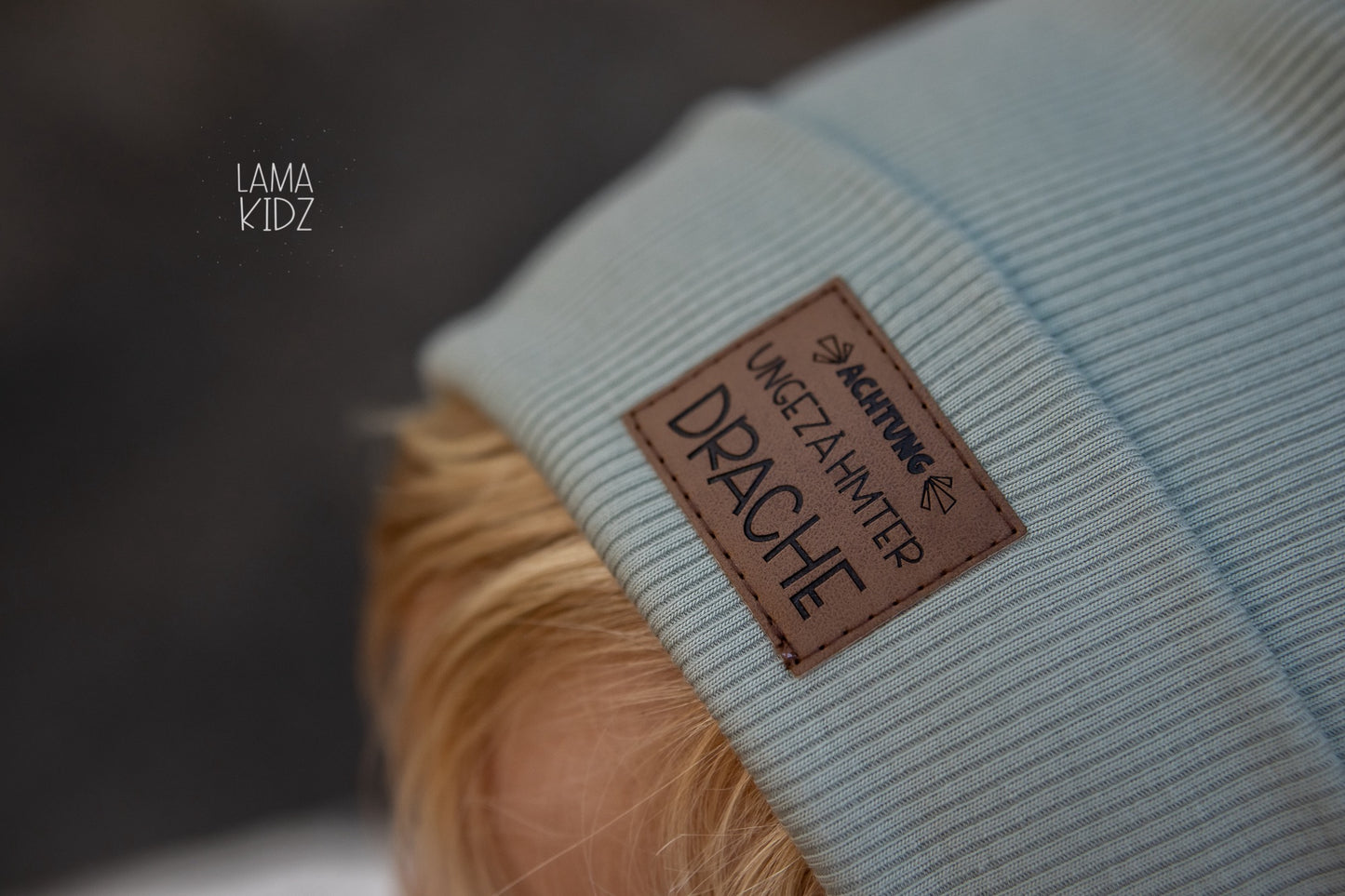 Achtung ungezähmter Drache - Kunstleder Label