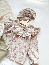 Lade das Bild in den Galerie-Viewer, Botanical Roses - Rib Jersey
