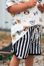 Lade das Bild in den Galerie-Viewer, Stripes black/white Jersey
