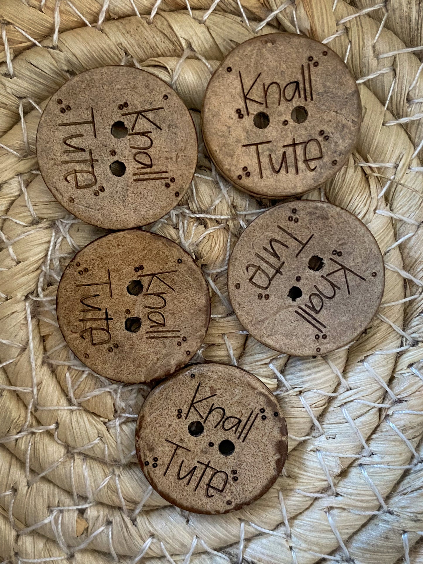 Knopf Knall Tüte