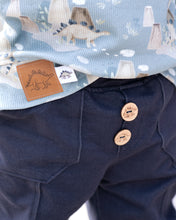 Lade das Bild in den Galerie-Viewer, Dino Mountain - Rib Jersey
