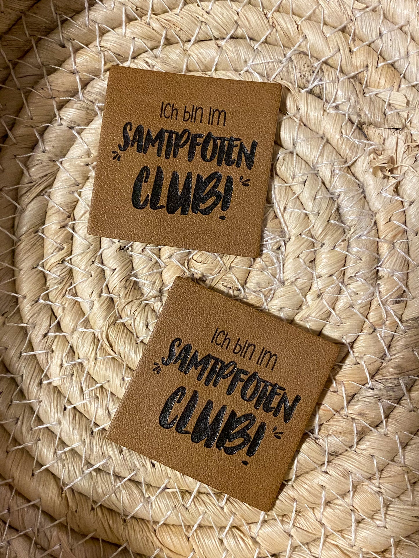 Ich bin im Samtpfoten Club - Kunstleder Label