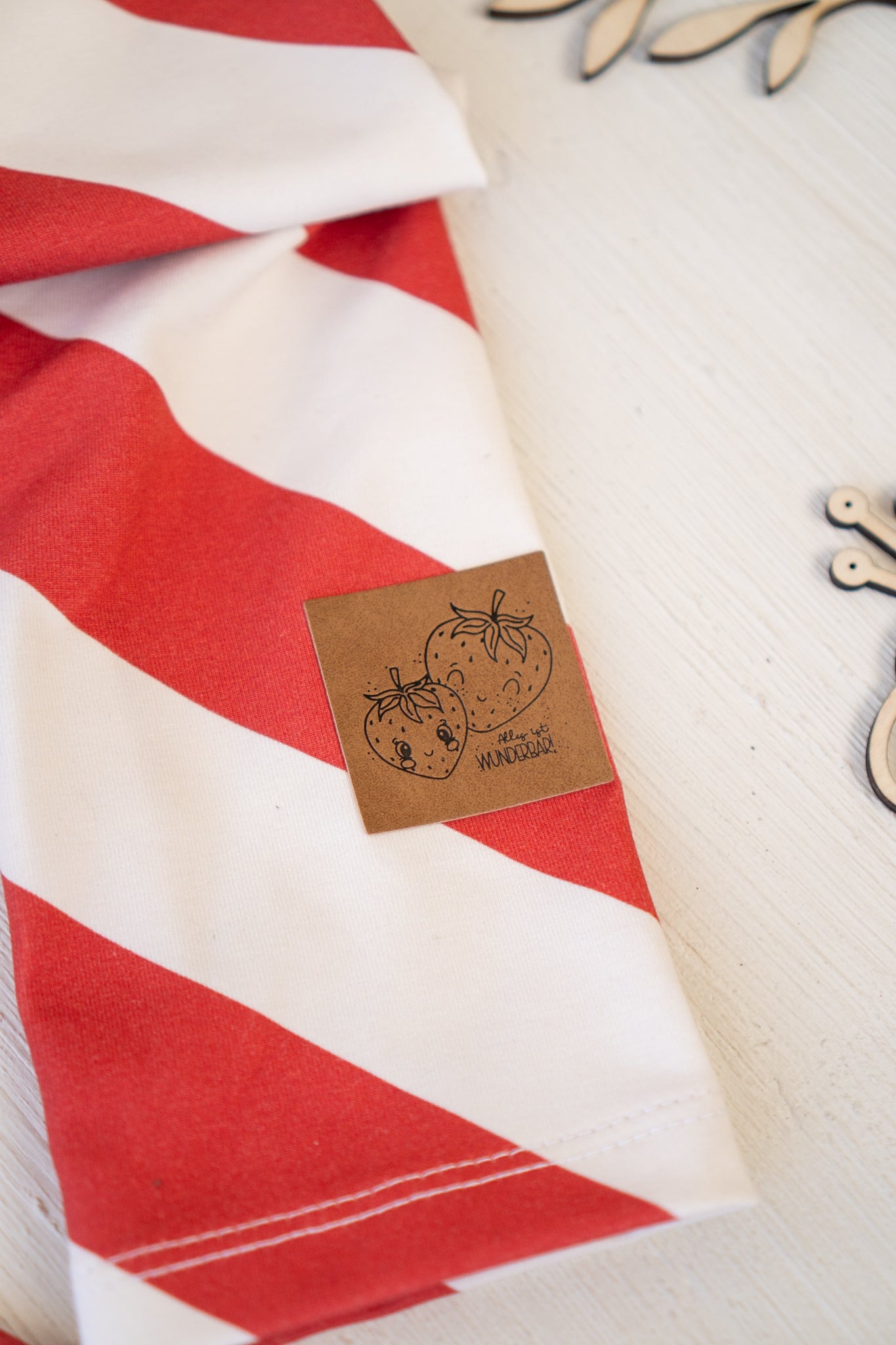 Diagonal Stripes cream/red - Jersey