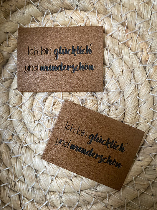 Ich bin glücklich und wunderschön - Kunstleder Label