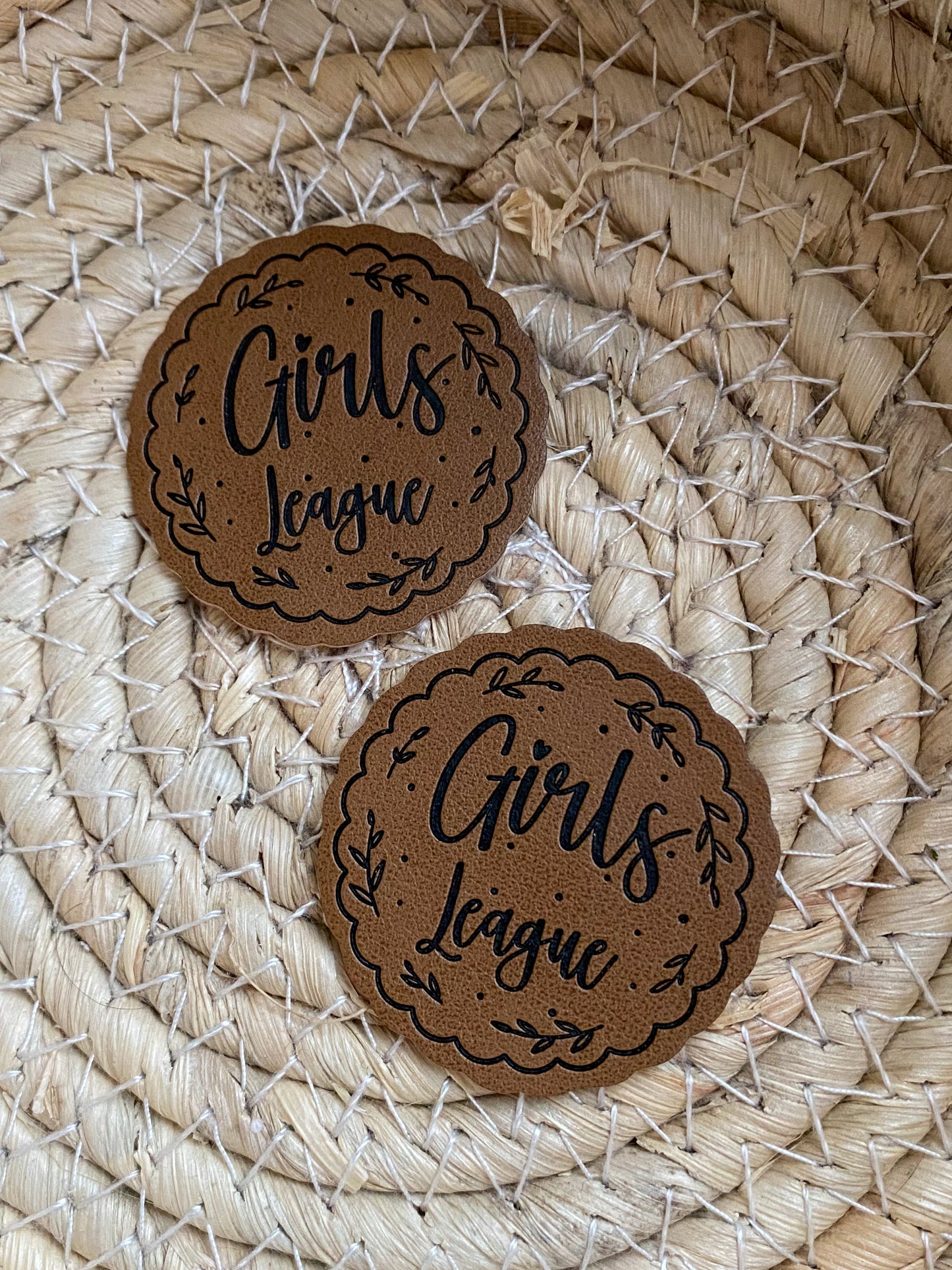 Girls League - Kunstleder Label rund