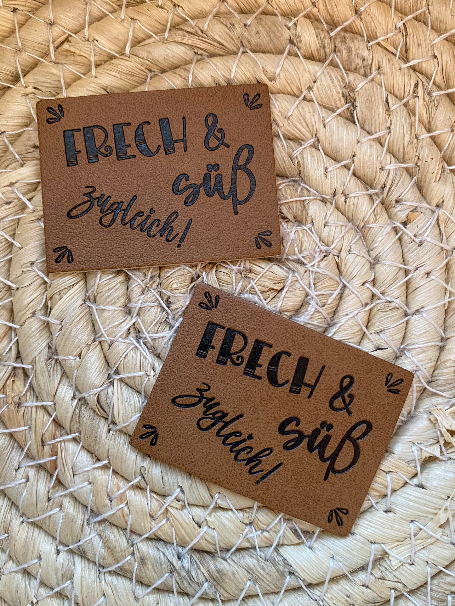 Frech & Süß zugleich - Kunstleder Label