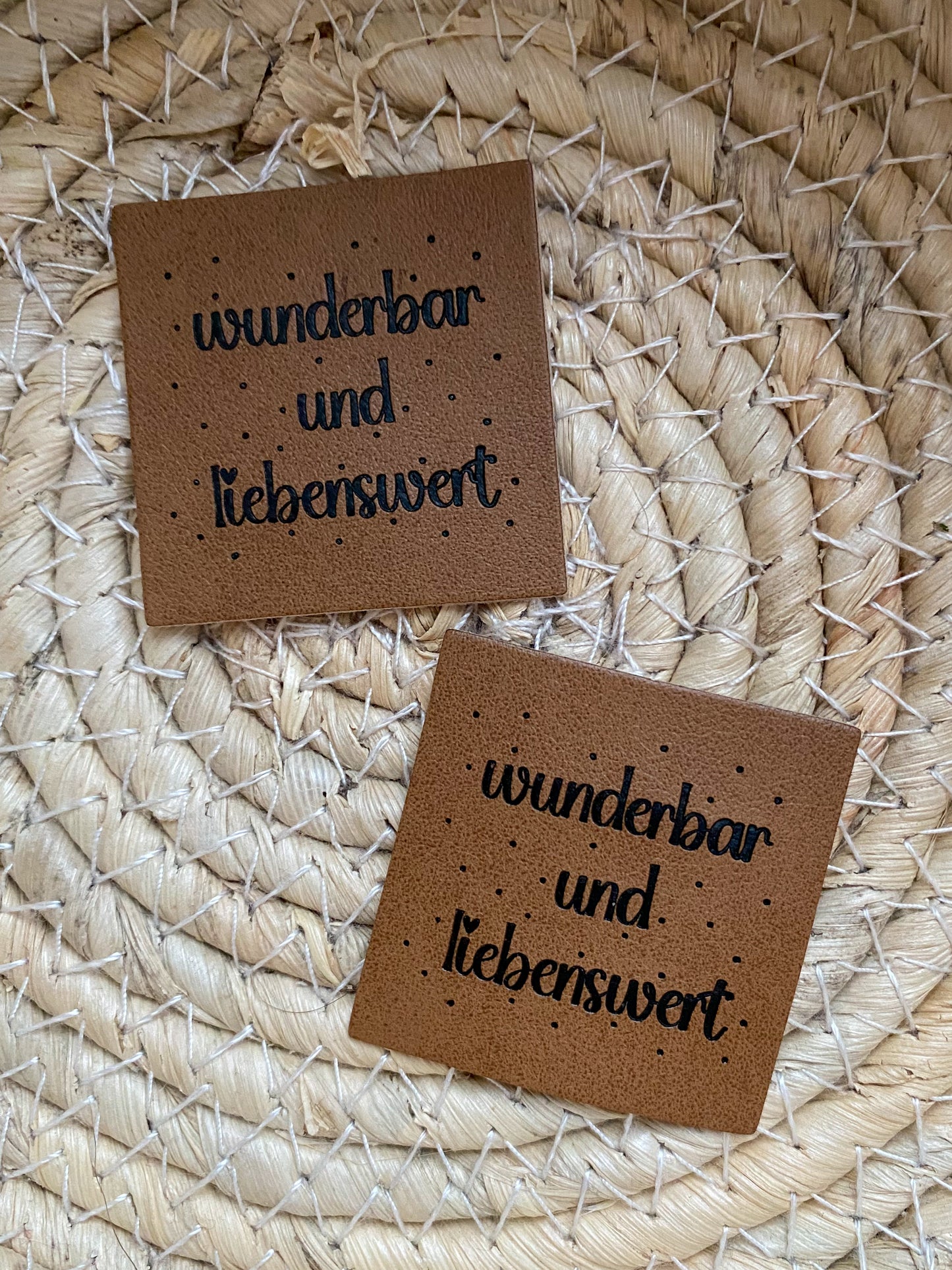 Wunderbar und liebenswert - Kunstleder Label