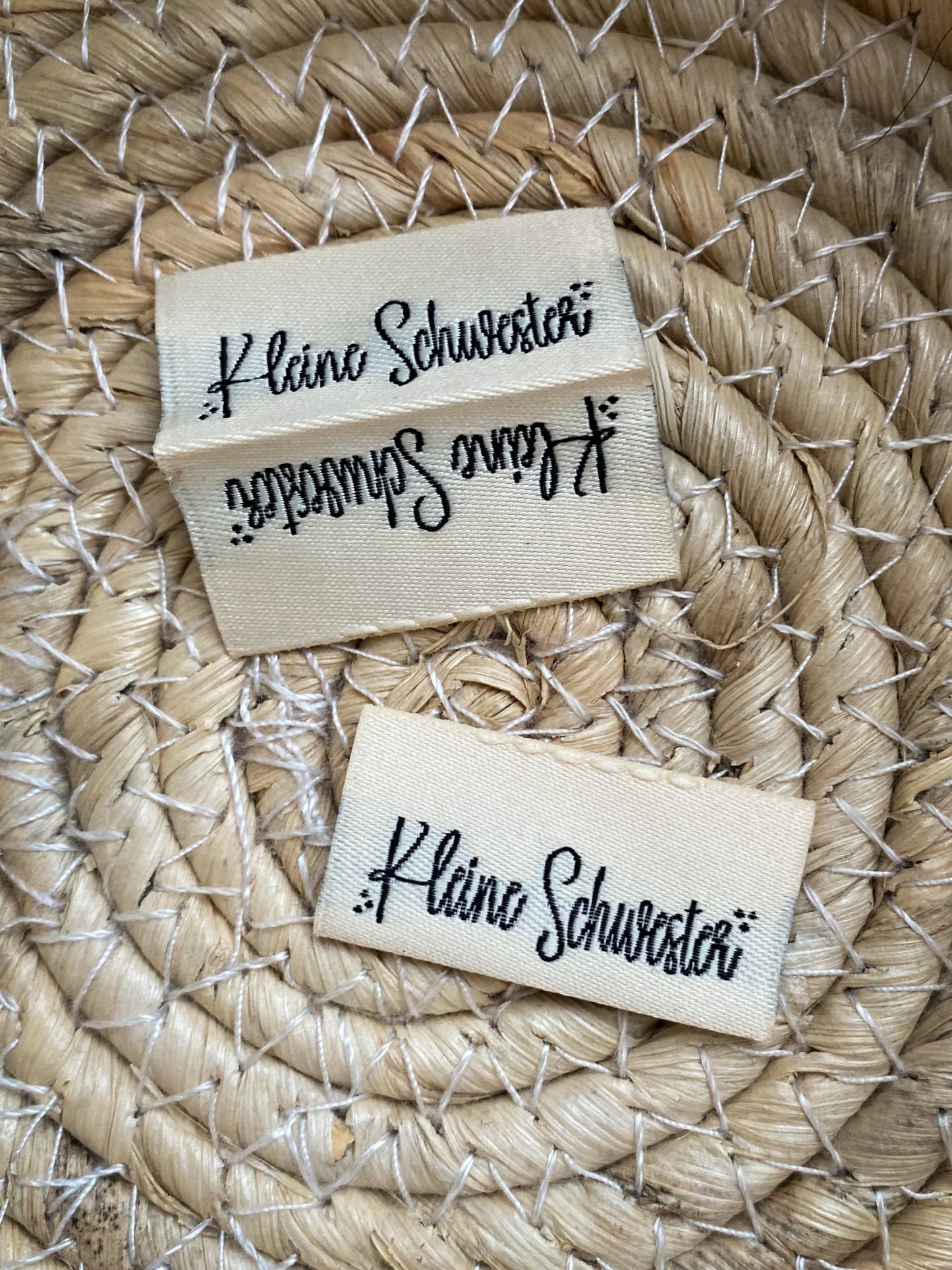 Kleine Schwester - Web Label