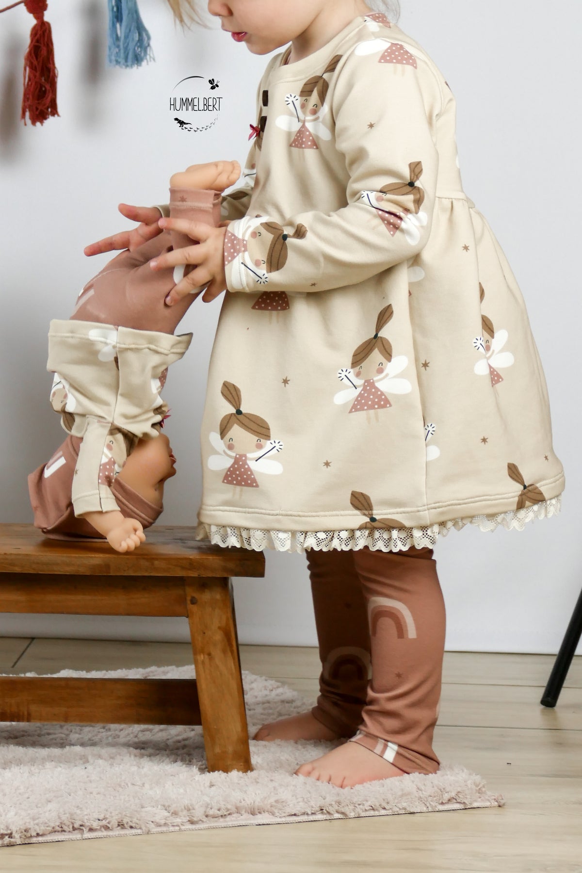 Fairy beige with brown Stars - French Terry