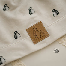 Load image into Gallery viewer, Pinguine Label
